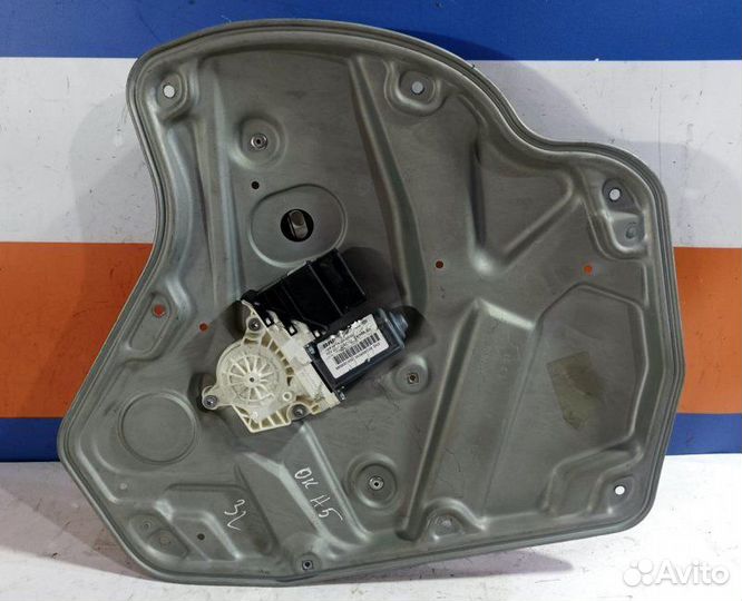 Стеклоподъемник задний Skoda Octavia A5 1Z