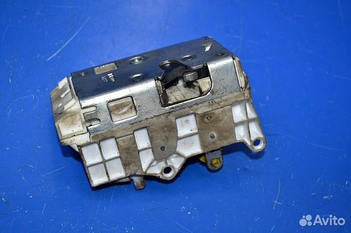 Замок двери, левый iveco EuroStar (01.93-12.02)