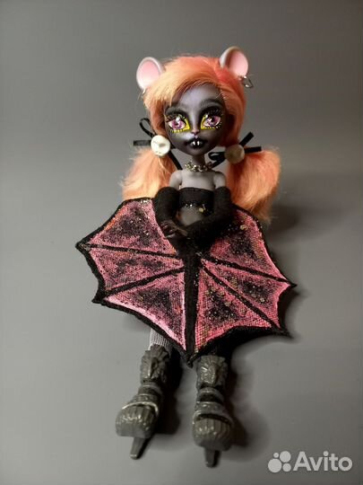 Монстр Хай ооак Мауседес Кинг летучая мышка