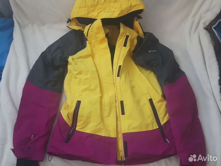 Горнолыжная куртка женская icepeak