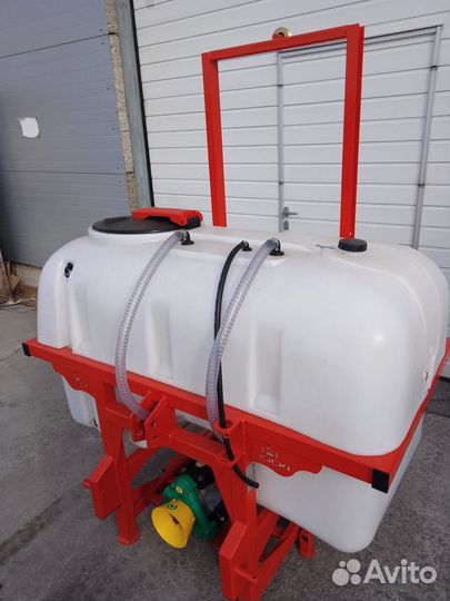 Опрыскиватель Lisicki P035, 2022