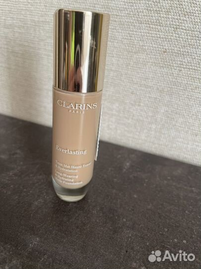 Крем тональный clarins