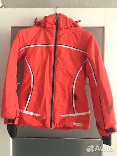 Утеплённые куртка для девочек Glissade и брюки Sha