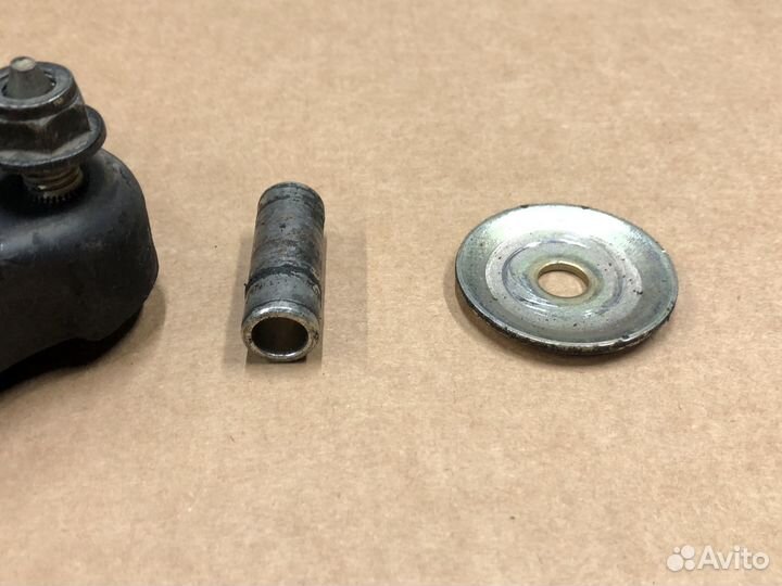 Опора заднего амортизатора Мицубиси Каризма