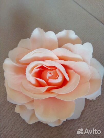 Заколка-брошь новая