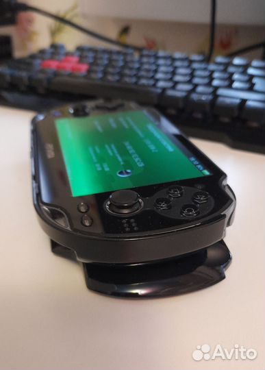 Продам или обменяю прошитую Sony Ps Vita 128gb