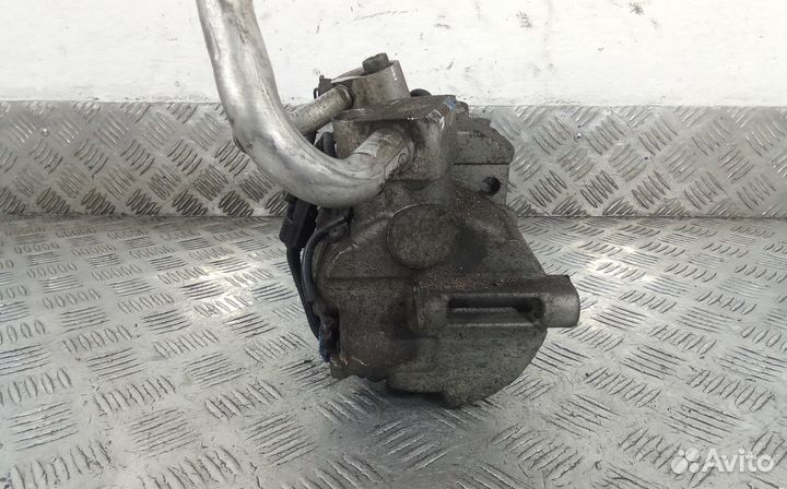 Компрессор системы кондиционирования Mercedes-Benz