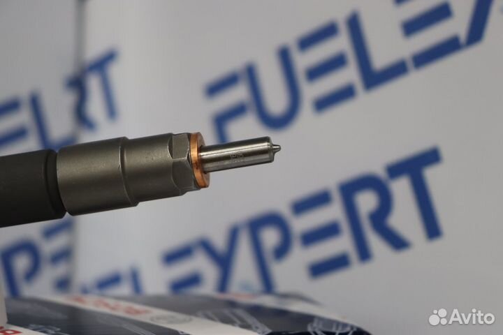 Форсунка топливная 0445110646