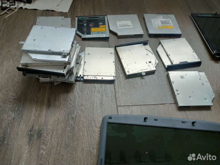 Запчасти от ноутбуков