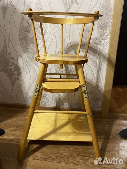 Стульчик для кормления деревянный