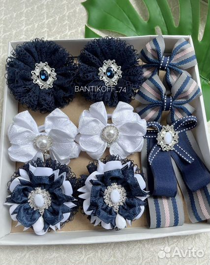 Школьные бантики и галстуки