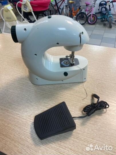 Швейная машина mini sewing Genie