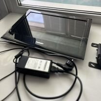 Телевизор вместе с кронштейном