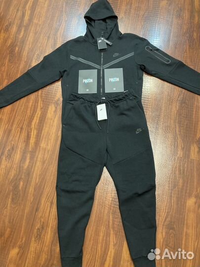 Костюм Оригинальный Nike Tech Fleece с Poizon