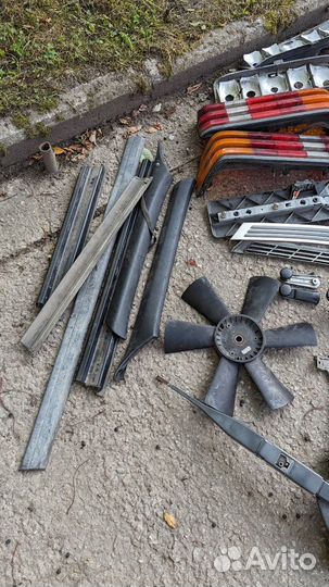 Запчасти для Mersedes-Benz W201 E190