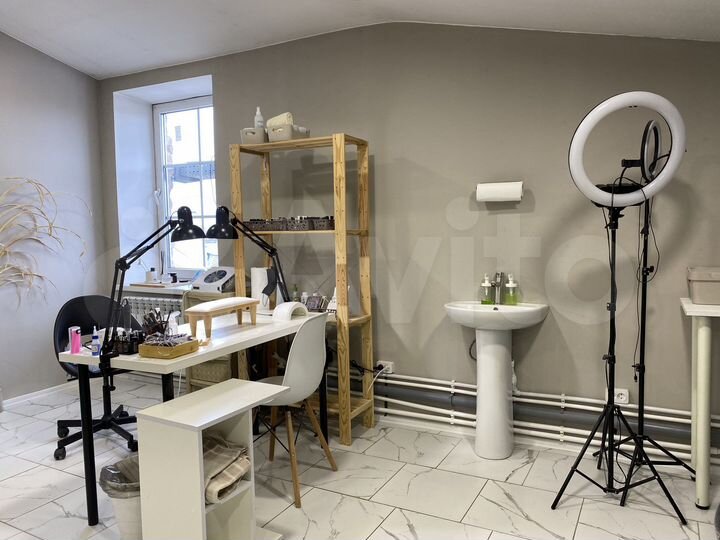 Свободного назначения, 35 м² (первая линия, центр)