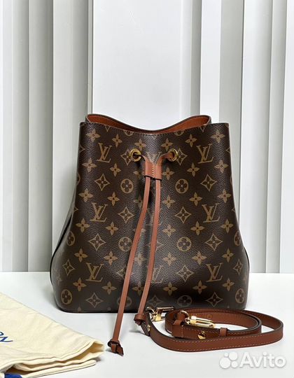 Сумка Louis Vuitton NeoNoe MM