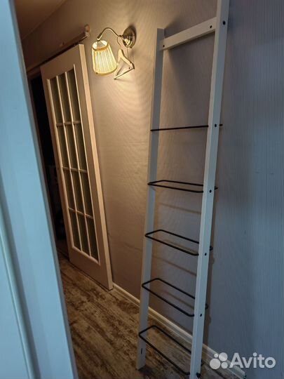 Вешалка напольная IKEA Хальмарен белая(новая)