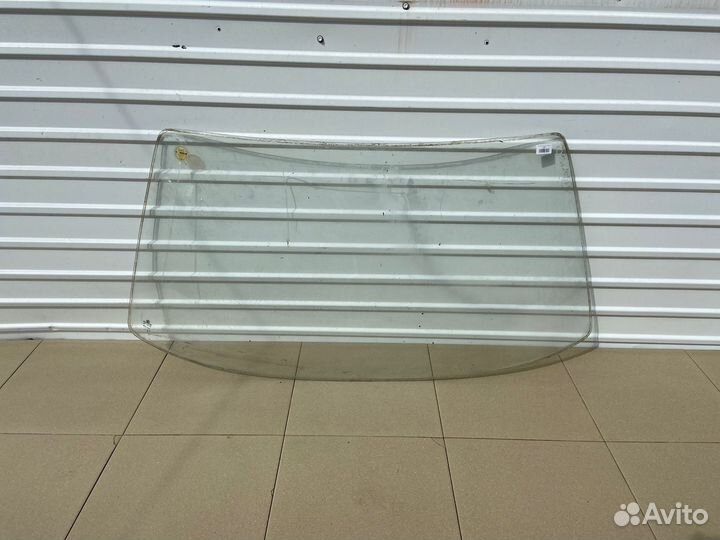 Стекло лобовое Volkswagen Golf 2