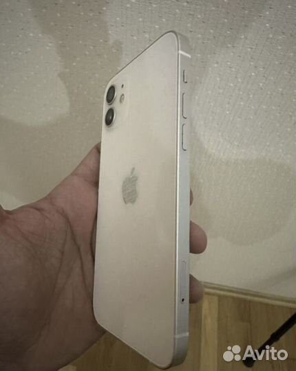 iPhone 12, 64 ГБ