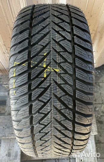Goodyear Eagle Ultra Grip GW-3 245/45 R18