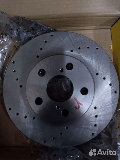 Тормозные диски toyota avensis 1 220 кузов
