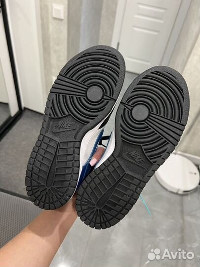Кроссовки Nike Dunk Low White Blue Black GS