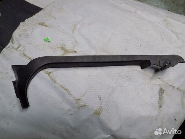 Накладка (кузов внутри) Focus III 2011