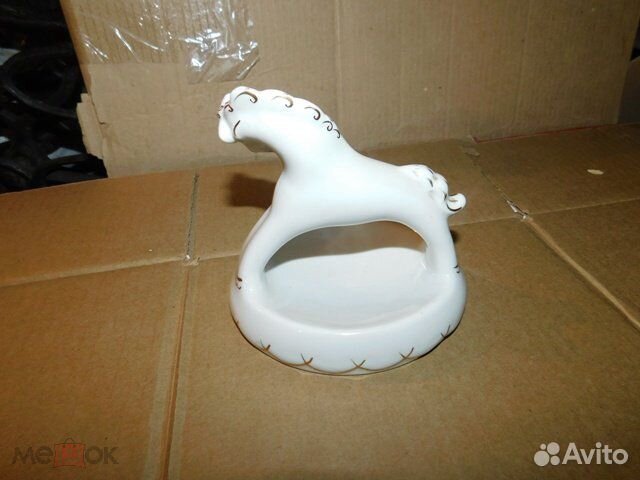 Фарфоровая вазочка-лошадка СССР дхз Вербилки.,1961