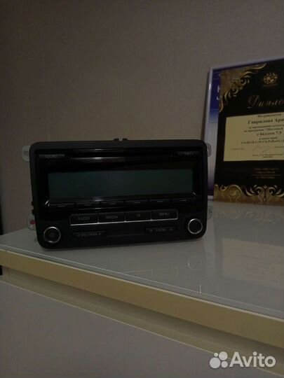 Штатное головное устройство Volkswagen RCD 310