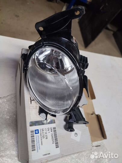 Фара противотуманная правая Opel Corsa D
