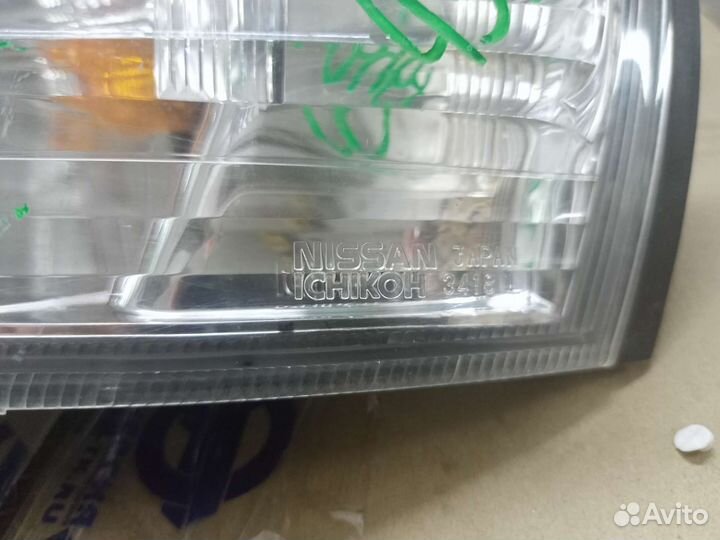 Поворотники Ниссан Санни