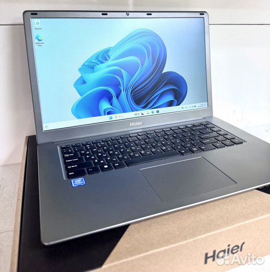 Ноутбук Haier U1530EM, 15.6