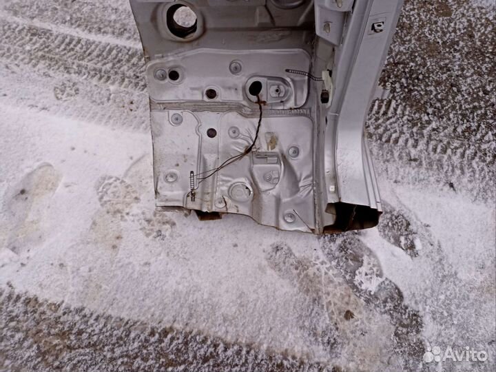 Четверть передняя правая лонжерон BMW E39