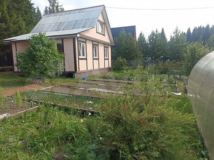 Дом 64 м² на участке 9 сот.