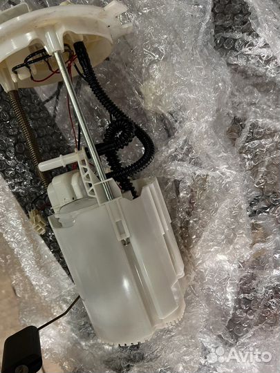 Насос топливный в сборе Nissan X-trail NT32