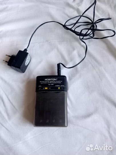 Зарядное устройство Robiton smart S100