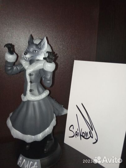 Фигурка Алисы 