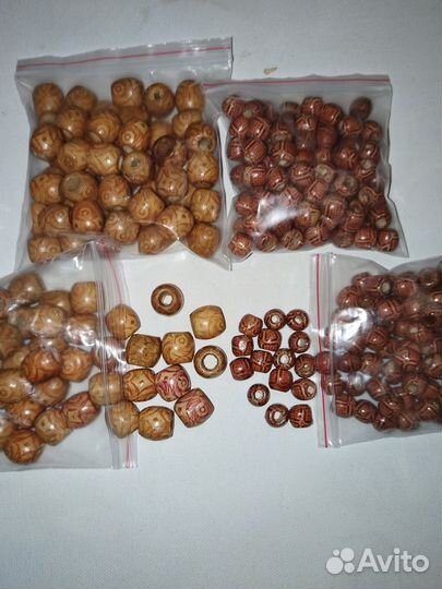 Бусы деревянные