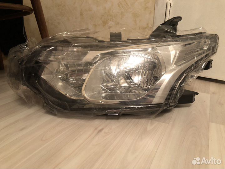 Фара mitsubishi outlander 3 левая