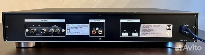 Высококачественный AM/FM-тюнер Sony ST-S590ES