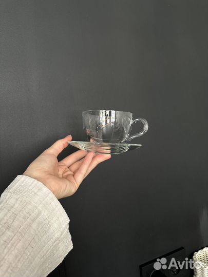 Набор чашек с блюдцами