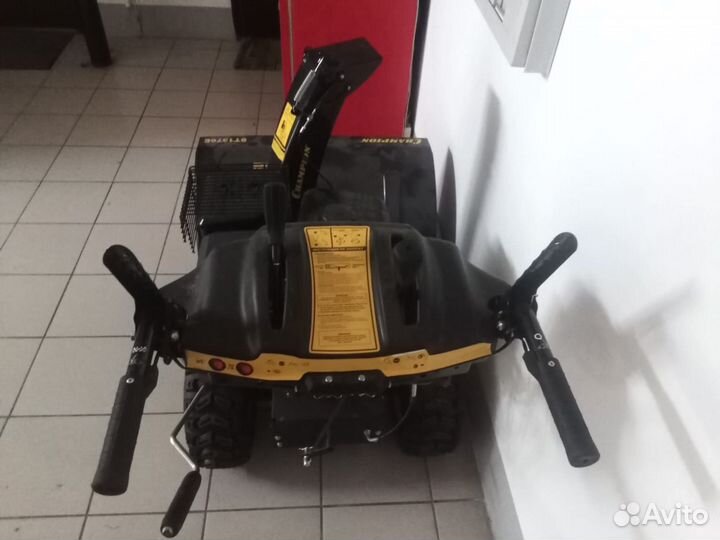 Chempion 1376. - 13 л.с. 76 см площадь захвата