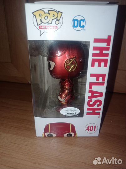 The flash Funko POP с автографом