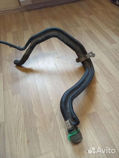 Горловинa топливного бака Toyota Avensis AZT 250