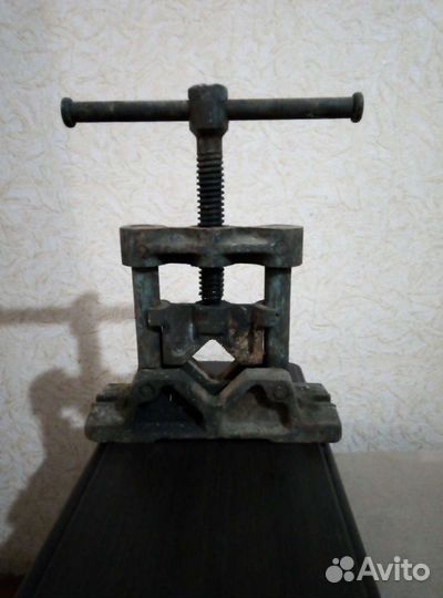 Сантех. зажим