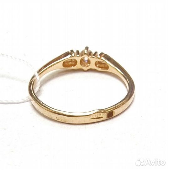 Золотое кольцо с камнем 16,5р