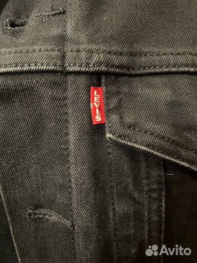 Джинсовая куртка Levi's мужская (M)