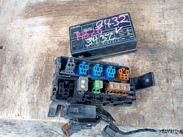 Блок предохранителей Nis/ Skyline,Laurel/ #R34,#C3