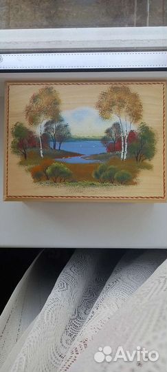 Шкатулка из карельской березы